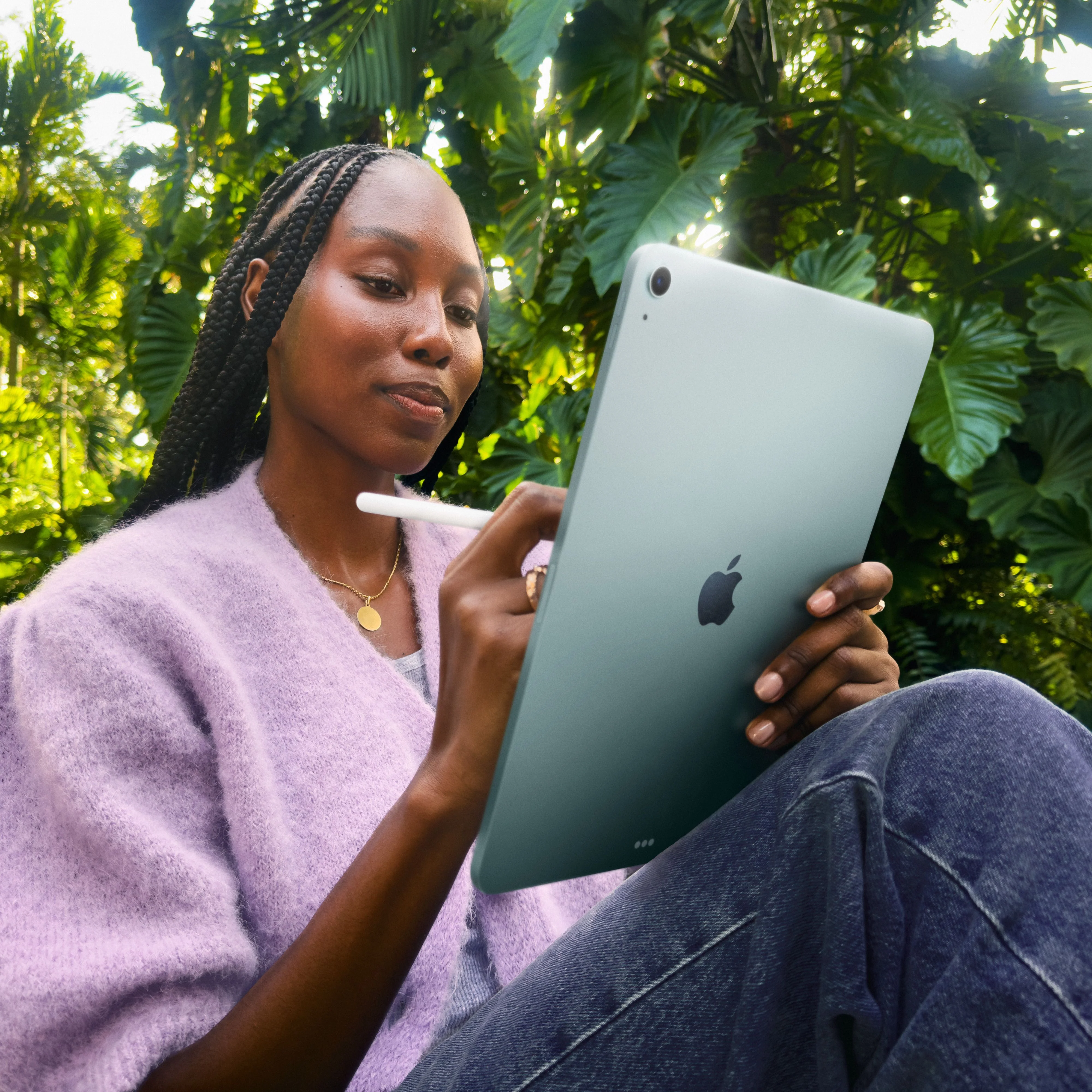 13-inch iPad Air Wi-Fi + Cellular 1TB - ضوء النجوم (M3) - Image 8