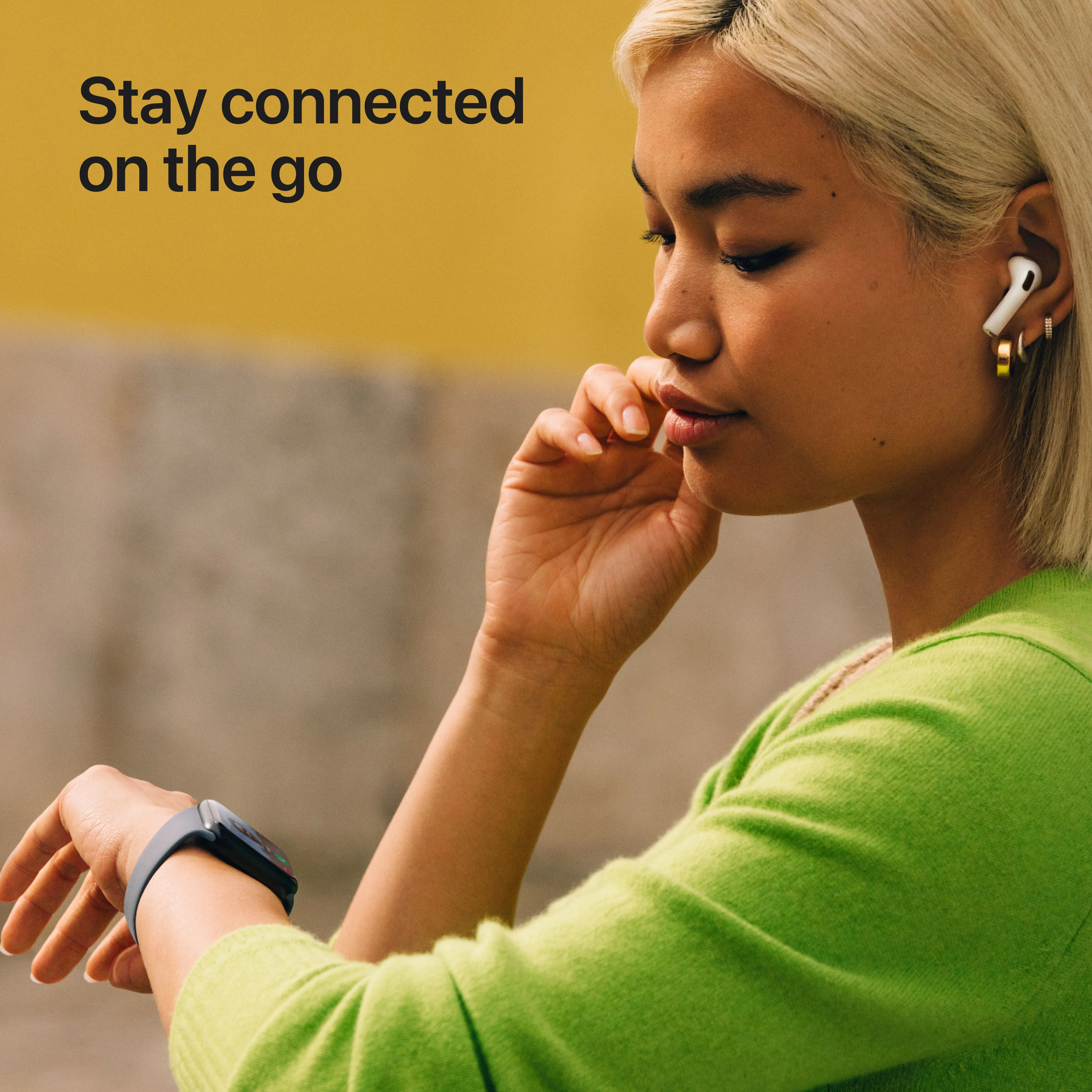 ‏‏Apple Watch SE 3 موديل ‏‏‏GPS‏ إطار ألومنيوم مقاس 40 مم بلون ضوء النجوم مع حزام رياضي بلون ضوء النجوم - مقاس صغير/متوسط - Image 4