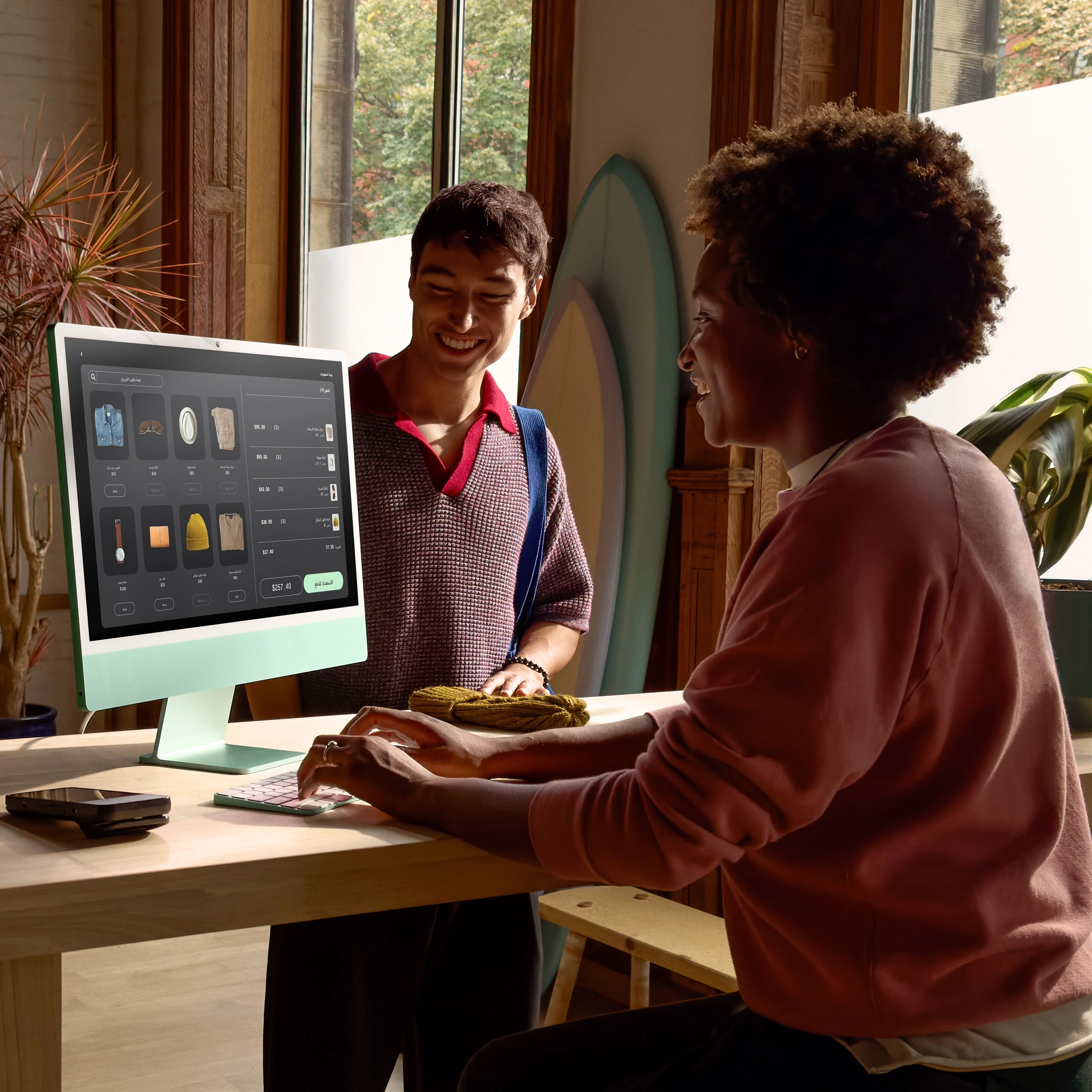 24-inch iMac with Retina 4.5K display: Apple M4 chip with 8-core CPU and 8‑core GPU, 256GB SSD - وردي - Image 8
